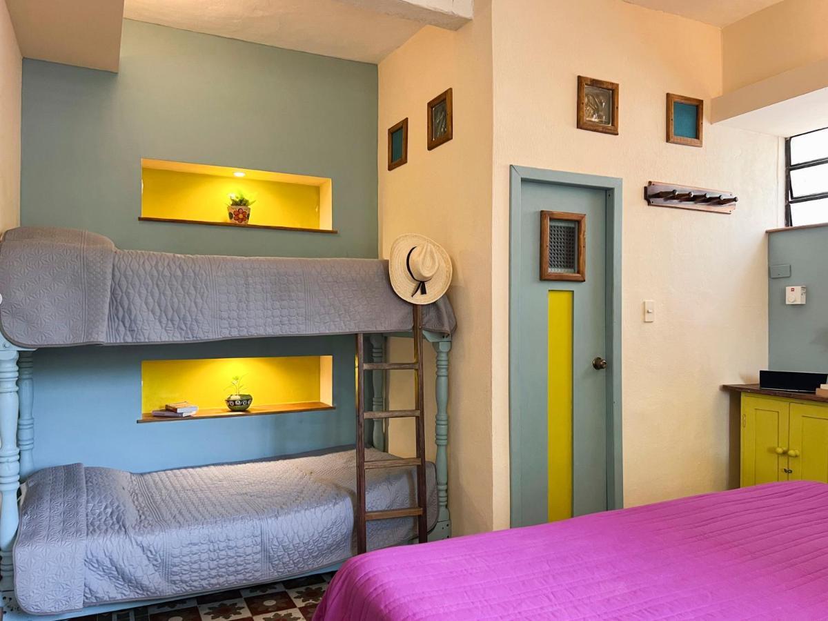Hostel Candelaria Valladolid  Luaran gambar