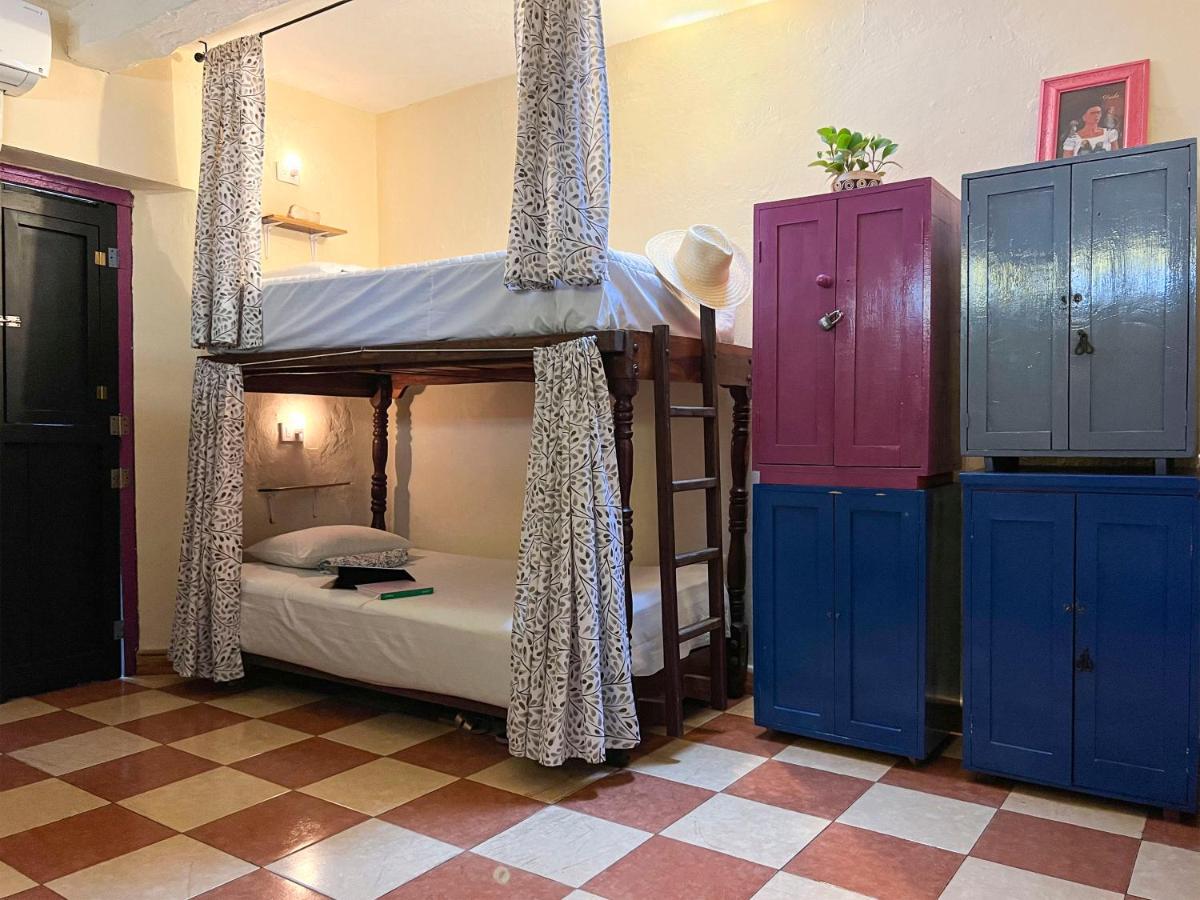 Hostel Candelaria Valladolid  Luaran gambar