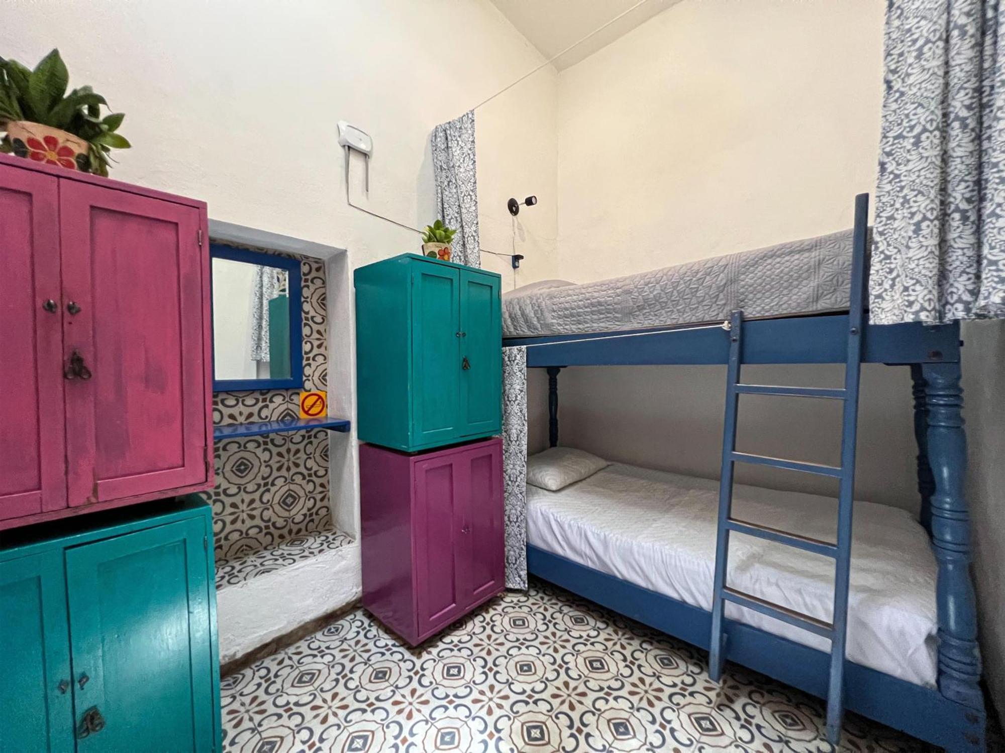 Hostel Candelaria Valladolid  Luaran gambar